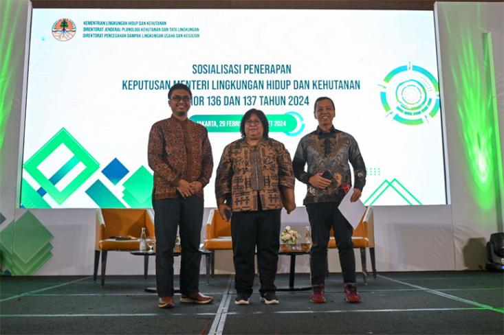 Dr. Hanif Faisol Nurofiq, S. Hut., M.P selaku Direktur Jenderal Planologi Kehutanan dan Tata Lingkungan (PKTL) (paling kanan). Foto: Dok. KLHK