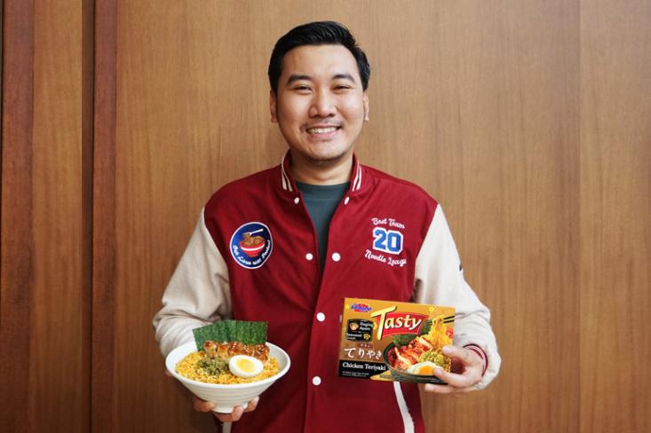 Ferdiansyah Hardianto, Brand Manager Mie Sedaap Tasty memperkenalkan varian baru dengan cita rasa Jepang (Foto: Ist)