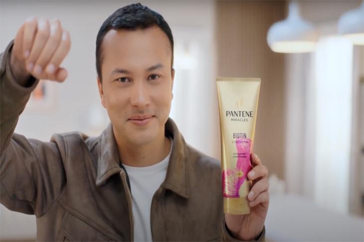 Berkolaborasi dengan Nicholas Saputra, PANTENE merilis iklan Miracles Daily Hair Supplement Conditioner