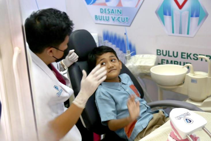 Sejak Ramadan hingga bulan Mei 2024, Formula Indonesia gelar rangkaian kampanye Aksi Awal Kekuatan Beribu Kebaikan untuk ajak masyarakat jaga kesehatan gigi dan mulut (Foto: Ist)