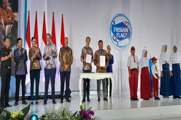 Susu sehat dan bergizi untuk anak Indonesia, Frisian Flag buka pabrik baru di Cikarang pada Selasa, 02 Juli 2024. Foto: Novi