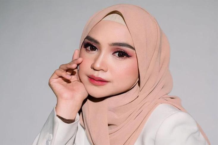 Rahasia sukses Live Shopping ala Ria Ricis, si Ratu Fashion Muslimah. Foto: Ist