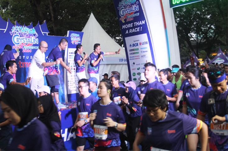 Lebih dari sekadar lari, Crystalin RunXperience 2024 ajak Runners menikmati keindahan dan keragaman Indonesia di Taman Mini Indonesia Indah, Jakarta (11/8/24) Foto: dok. Crystalin