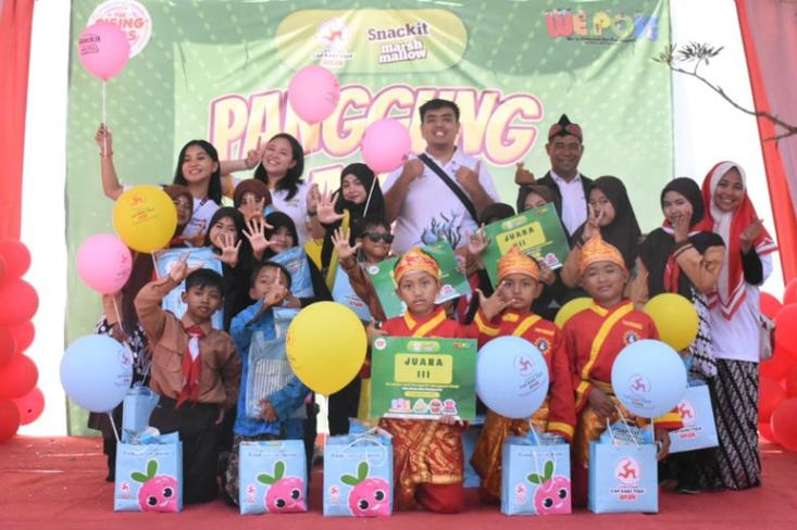 Rangkaian Rising Kids 2024 Surabaya ajak anak-anak meningkatkan percaya diri dan bebas berekspresi melalui Panggung Aksi Dumas (Foto: dok. Kino Indonesia)