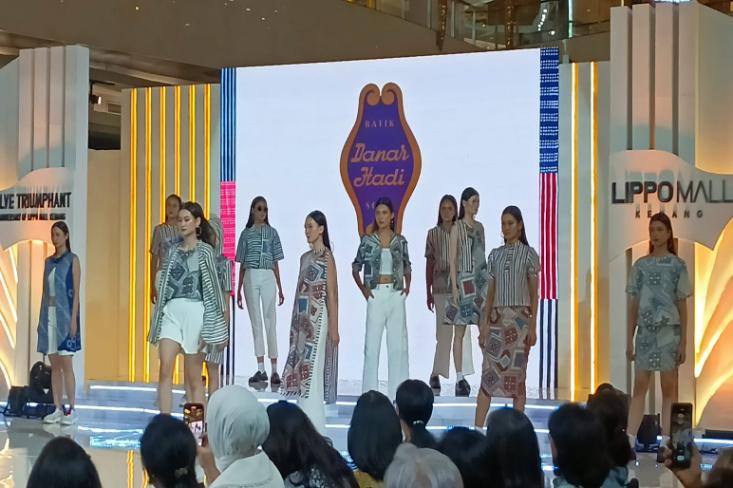 Fashion show koleksi terbaru bertajuk Wastra Kiwari, Sabtu, 14 September 2024 di Kemang, Jakarta (Foto: Efa)