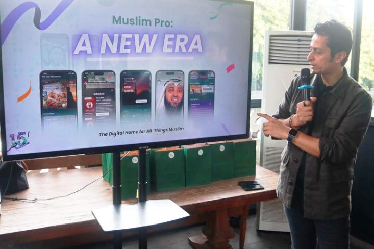 Nafees Khundker, Group Managing Director & CEO Bitsmedia (Muslim Pro) memaparkan perjalanan 15 tahun dan langkah strategis ke depannya (Foto: Istimewa)