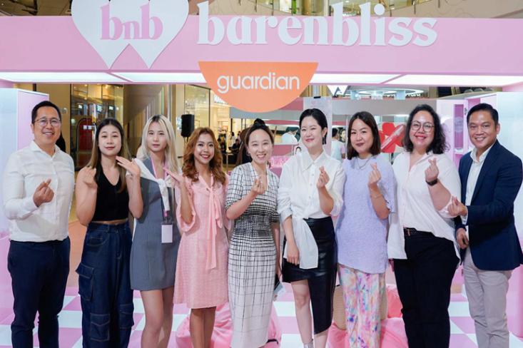 barenbliss Rayakan 3 Tahun hadir di Indonesia dengan Trilogy of Beauty event pameran 3 masa Era Kecantikan bersama Guardian dan Peluncuran Bloomatte Perfect Zoom Cover Cushion (Foto : Ist)