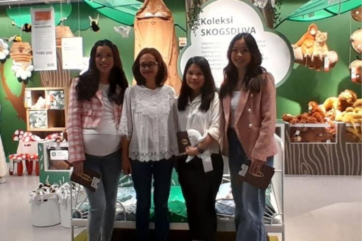 Ki-ka: dr. Inda Tasha Bastaman, M.Res. (Founder MimpiOfficial.id), Ririn Basuki (Communications & PR Manager IKEA Indonesia), Windy Cornelia (Sales Leader IKEA Indonesia), dan dr. Celestina Hendrawan-Yap, M.Res (Founder MimpiOfficial.id). Foto: Novi