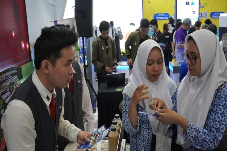 Melalui #MulaiLebihAwal 2,5 Tahun Kuliah Langsung Gapai Kariermu, BINUS UNIVERSITY mengajak generasi muda untuk menjelajahi peluang karier yang bisa dimulai sedini mungkin (Foto : Ist)