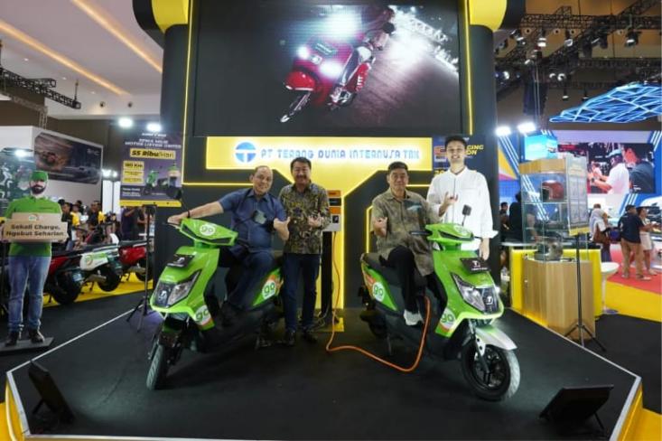 Peluncuran dilakukan secara eksklusif di booth United E-Motor IIMS 2025 Hall C3 JIEXPO Kemayoran Jakarta, Selasa (18/02/2025). Foto: Ist