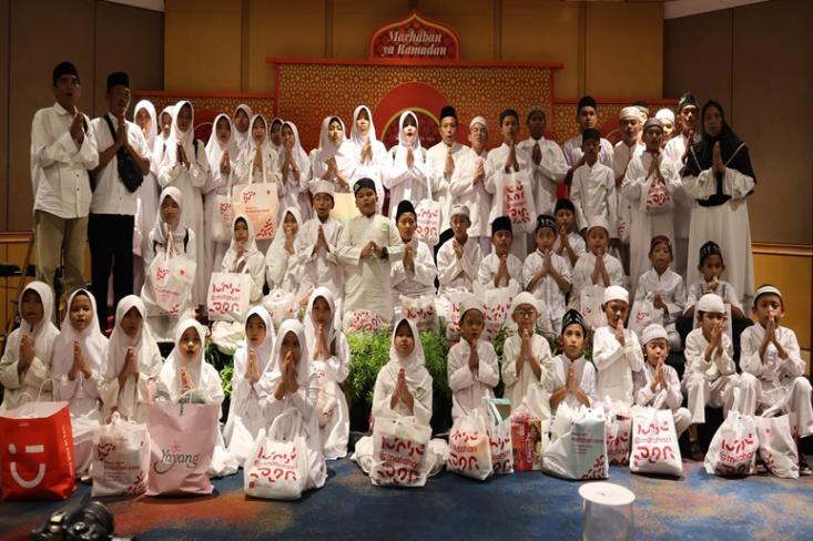 Mal Ciputra Jakarta dalam mengisi momen Ramadan kembali menghadirkan program CSR yang bertema Orangtua Asuh Sehari bagi Anak-anak Panti Asuhan (Foto : Ist)