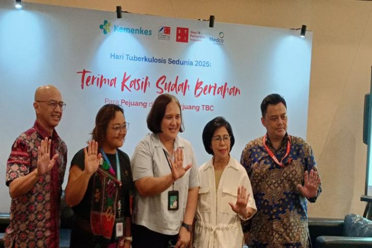 STOP TB Partnership Indonesia (STPI) bersama Medco Foundation dan PR konsorsium Pena Bulu STPI, dan Kemenkes RI, menggelar Press Conference dalam rangka memperingati Hari Tanpa Tuberkulosis Sedunia (HTBS) 2025 (Foto: Efa)