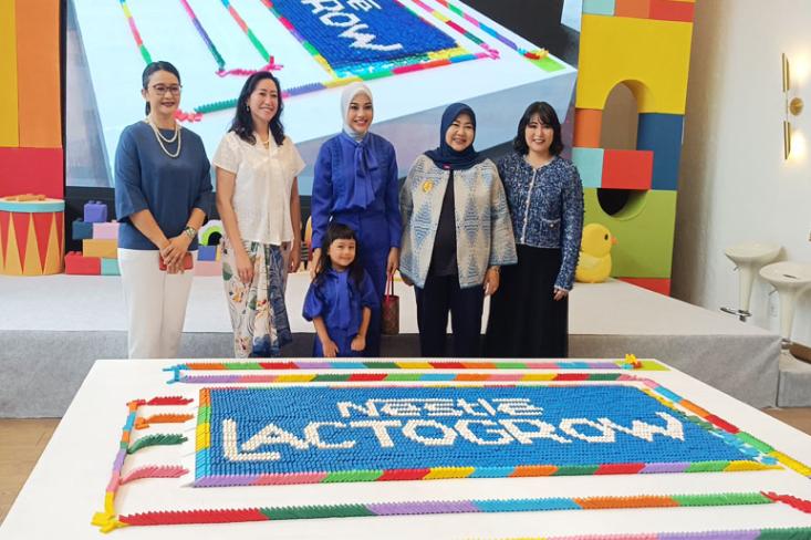 Tekankan pentingnya bermain sebagai stimulasi penting untuk dukung si kecil tumbuh aktif dan kreatif, LACTOGROW hadirkan LACTOGROW PLAYWORLD di 5 kota dan mengajak orangtua bermain dan belajar bersama si kecil (Foto: Efa)