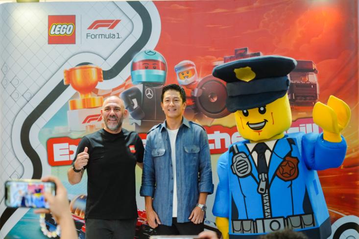 Pengalaman seru Formula 1 ke dunia LEGO bricks melalui berbagai kegiatan menyenangkan yang dirancang untuk semua usia. “Experience The Thrill” akan berlangsung mulai tanggal 8 hingga 18 Mei, di Kota Kasablanka (Foto : Ist)
