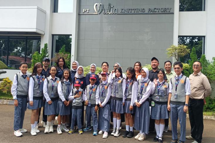 Sebanyak 12 anggota KidZania CongreZZ Kids 2023-2025 melakukan kunjungan sidang kerja di Pabrik Rider (PT. Mulia Knitting Factory) di kawasan Daan Mogot Jakarta (Foto: Efa)