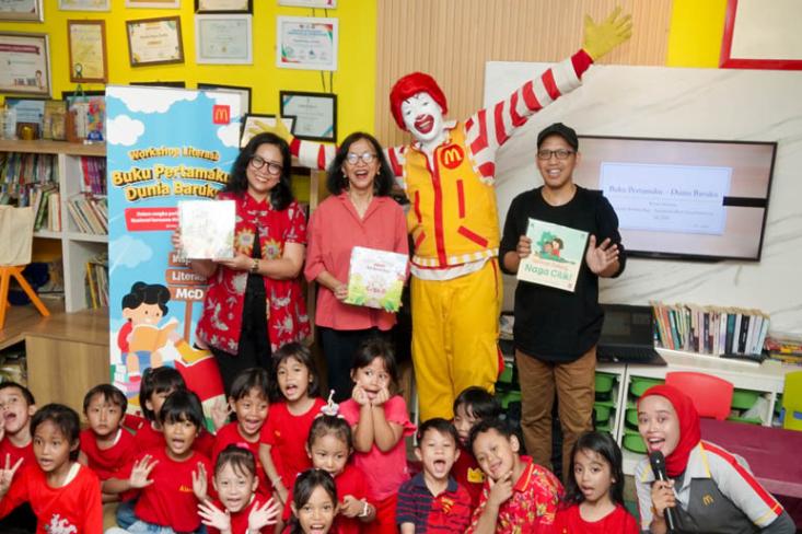 Di tengah tantangan literasi di Indonesia, terutama bagi anak-anak dari komunitas marginal, McDonald’s Indonesia, kembali menegaskan komitmennya dalam meningkatkan literasi baca tulis melalui program Inspirasi Literasi McD (Foto : Ist)