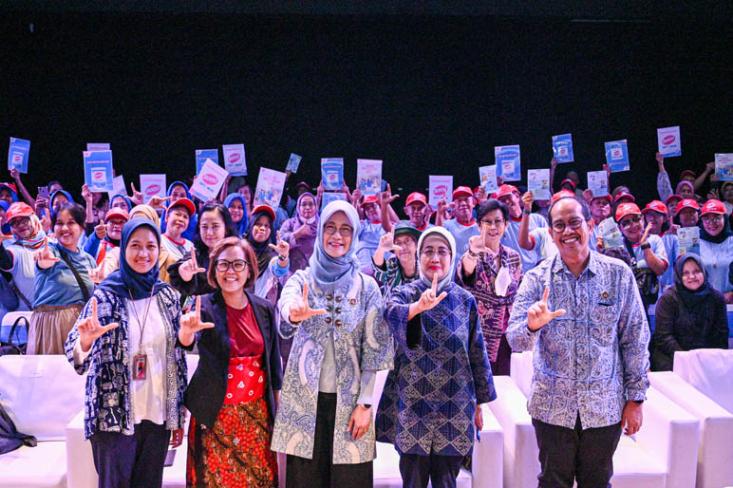 Melalui program “Bakti Sepanjang Usia: Membangun Komunitas Peduli Lansia“ Nestlé Boost Optimum kembali menegaskan komitmennya untuk peduli terhadap lansia (Foto : Ist)