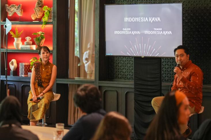 (ki-ka) Renitasari Adrian, Program Director Bakti Budaya Djarum Foundation dan Billy Gamaliel, Program Manager Bakti Budaya Djarum Foundation dalam acara Media gathering Wajah Baru Indonesia Kaya (Foto: Ist)