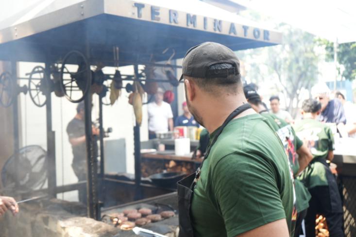 Grill Master Indonesia, festival dan kompetisi BBQ sukses digelar oleh Django’s Barlicious Texas BBQ di La Piazza Kelapa Gading, Jakarta (Foto: Ist)