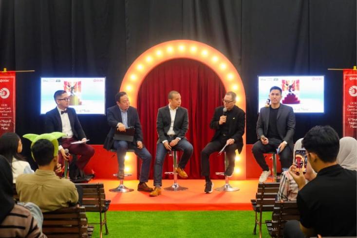 Ki-ka: MC, Johannes Husin (Director, OCBC), Tan Wee (Director, Brand Commercialization, The Walt Disney Company Indonesia), Meiko Handoyo (Senior Director, Ciputra Artpreneur), dan Roderick Tjandra (Direktur of One Step Forward). Foto: Ist