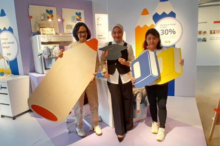 Ki-ka: Ririn Basuki (Communications & PR Manager IKEA Indonesia), Rista Zwestika Reni CFP, WMI, WPS (Financial Planner), dan Angela Krisyanti (Business Leader IKEA Indonesia). Foto: Novi