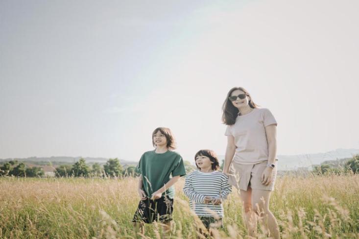 Inspirasi gaya dari para selebriti cilik seperti anak Ringgo & Sabai, anak Ririn Ekawati, hingga anak Rini Yulianti bisa jadi ide seru untuk si kecil untuk liburan penuh momen ceria (Foto : Ist)