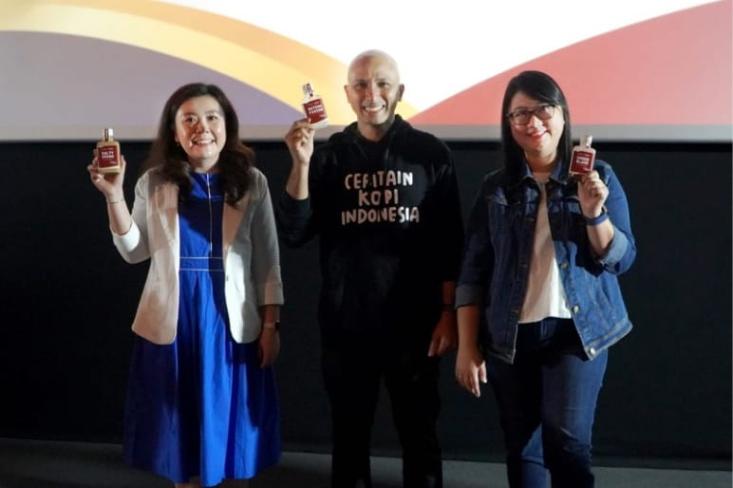Ki-ka: dr. Laurencia Ardi - Health Communicator Kalbe Nutritionals; Irvan Helmi - Co-Founder Anomali Coffee; dan Dessyana - Marketing Entrasol. Foto: Ist