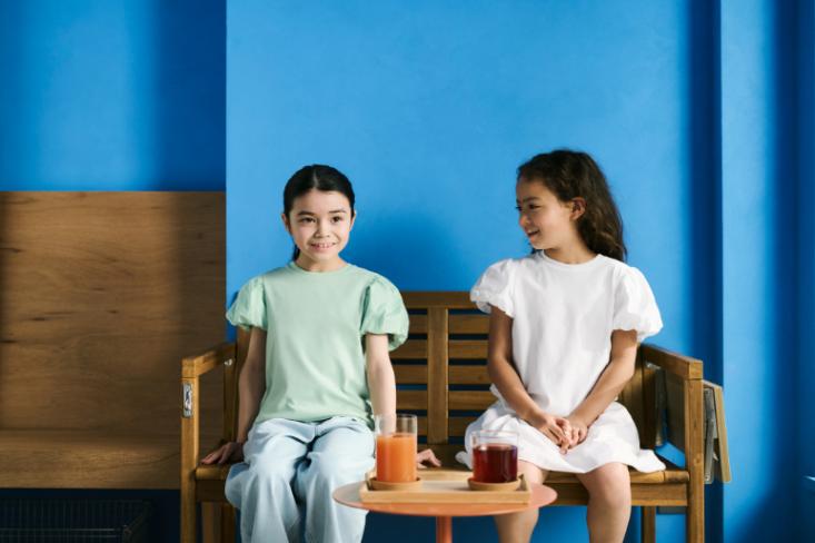 Masih dalam semangat liburan, UNIQLO memperkenalkan koleksi terbaru dari UNIQLO KIDS untuk anak yang aktif dengan desain simpe dan tahan lama (Foto: Ist)