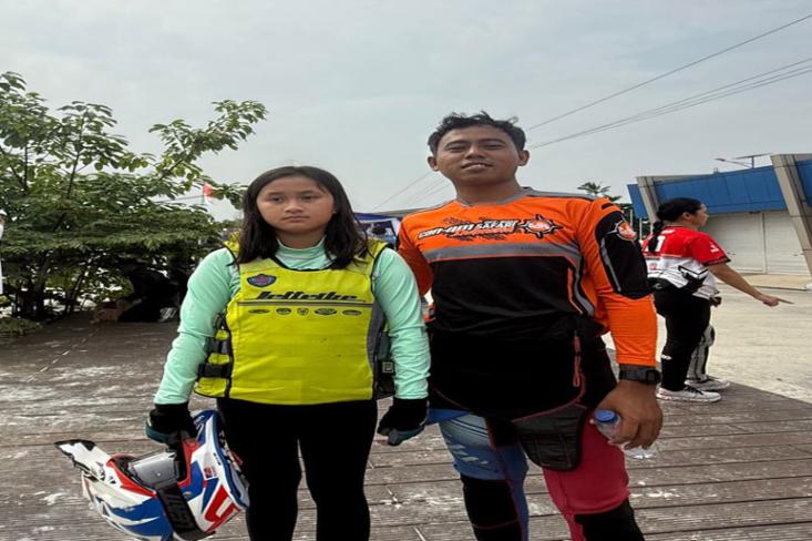 Ellena Carissa Utari Putri Pratama, atlet jetski cilik berusia 9 tahun, baru saja mencatatkan prestasi gemilang dengan meraih Juara II Watercraft Championship dan Juara III KASAL Cup 2025 (Foto : Ist)