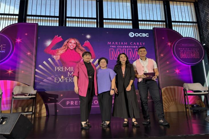 Ki-ka: Faren Indirawati Tjong (National Network Head OCBC), Juky Mariska (Premier Banking Division Head), Jenny Hartanto (National Network Head), dan Choky Sitohang (Master of Ceremony). Foto: Novi