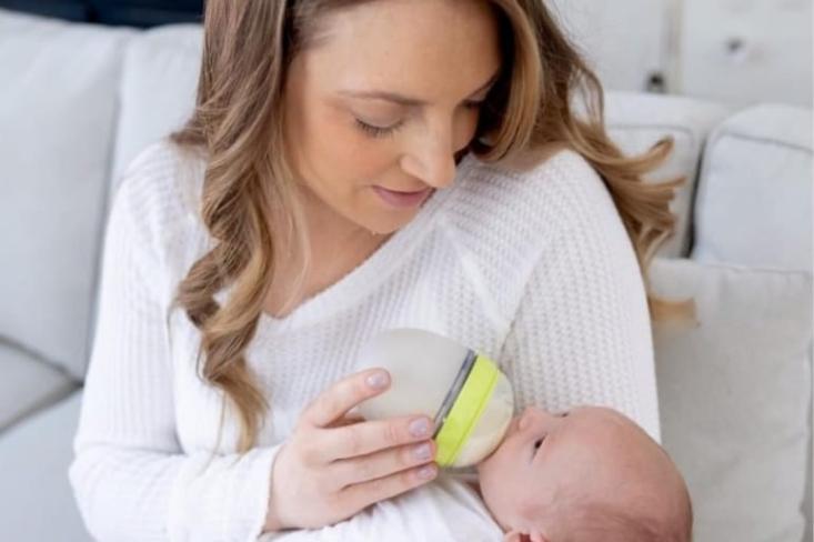 Botol susu untuk bayi newborn, pahlawan andalan para working mom. Foto: Ist