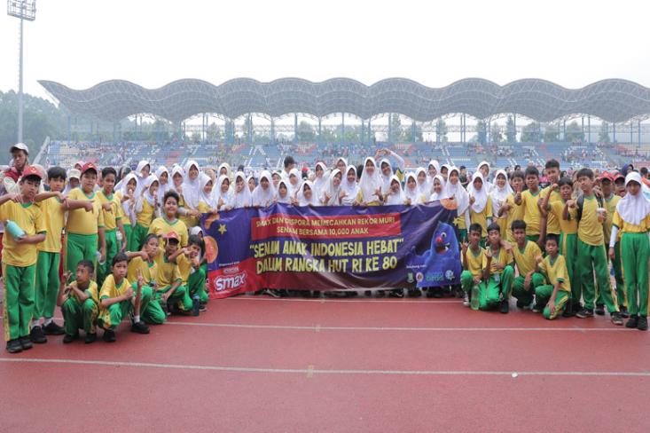 SMAX berkolaborasi dengan Dispora Kota Tangerang mengadakan “Senam Anak Indonesia Hebat”, yang diikuti oleh 10.000 pelajar SD dan SMP dari kota Tangerang (Foto : Ist)