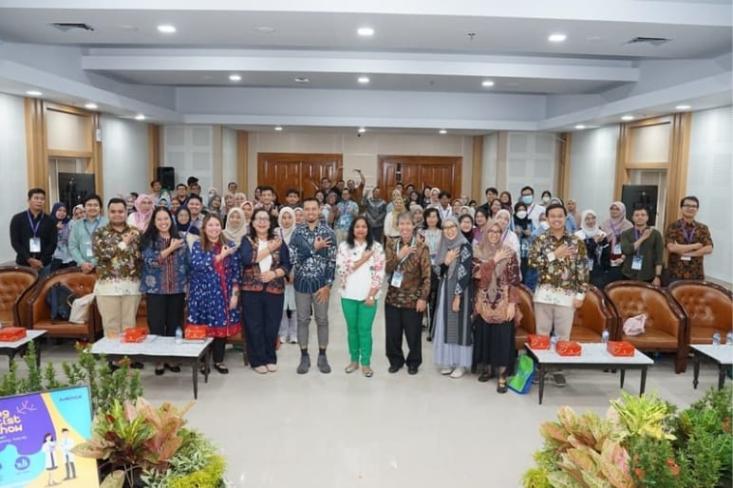 Merck Young Scientist Roadshow 2025 di Yogyakarta, sebagai bagian dari rangkaian acara Science Tour: Spark Curiosity, Inspire Your Future. Foto: Ist