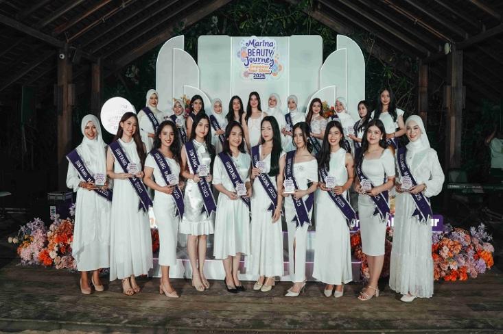 Marina sukses menggelar rangkaian kegiatan Marina Beauty Journey 2025 dengan tema #EmpowerYourShine di Belitung pada 20–22 Agustus 2025 dan menghadirkan berbagai kegiatan pengembangan diri para peserta terpilih (Foto: Ist)