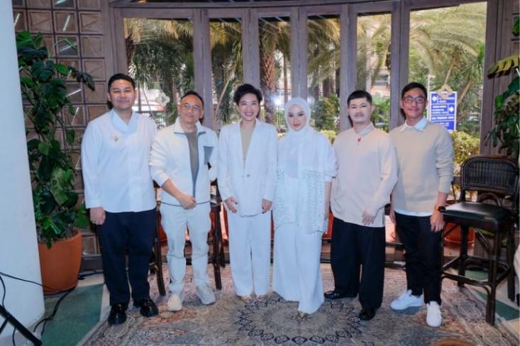 Bukan hanya merayakan keindahan busana, tetapi juga merayakan tongkat estafet yang kini berada di genggaman para desainer muda. Foto: Ist