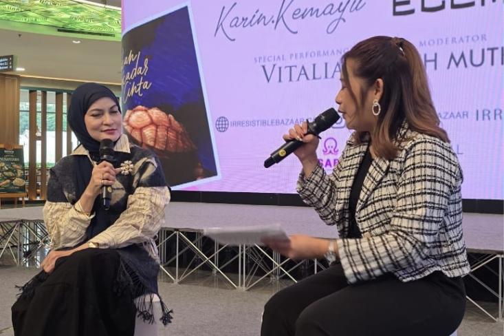 Marisa Tumbuan, Founder Irresistible Bazaar (kiri) saat konferensi pers, Kamis (27/11/2025) di Jakarta. Foto: Ist