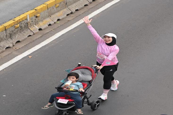 Acara lari khusus perempuan yang diinisiasi oleh Heylocal ini berhasil mengumpulkan 1.200 peserta dari berbagai latar belakang (Foto : Ist)