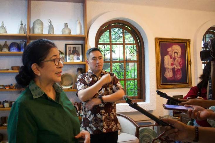 Prof Nila dan dokter Ray mengungkapkan Indonesia telah mencapai cakupan JKN 95 persen, namun capaian tersebut belum sepenuhnya berbanding lurus dengan keadilan akses, kualitas layanan, dan kepercayaan publik (Foto : Ist)