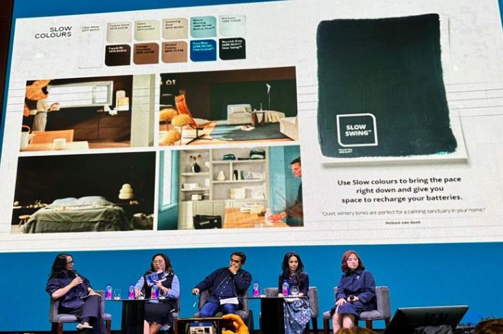 Konferensi pers Colours of The Year 2026 yang menghadirkan tema Rhythm of Blues™ sebagai pendekatan warna untuk ruang yang lebih tenang (Foto: Efa)