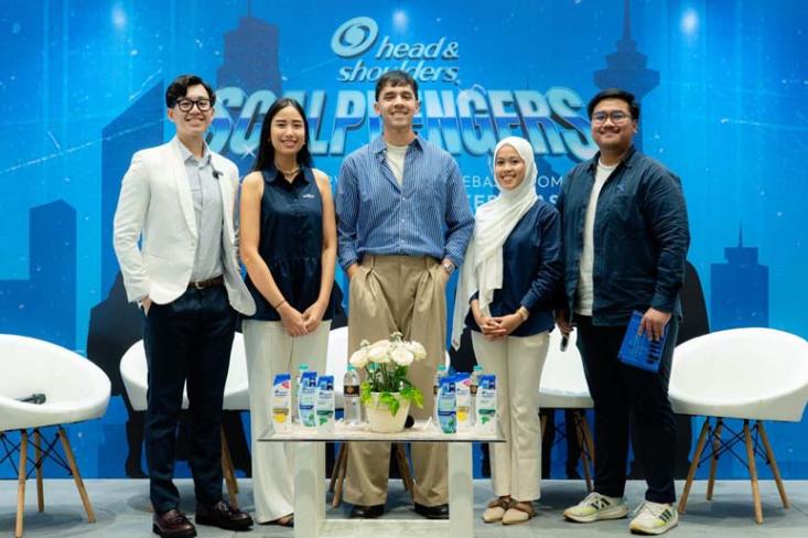 Lewat acara Head & Shoulders Scalpvengers, self-produced reality game show pertamanya yang dirancang untuk menguji ketahanan dari ketombe di tengah aktivitas sehari-hari (Foto : Ist)