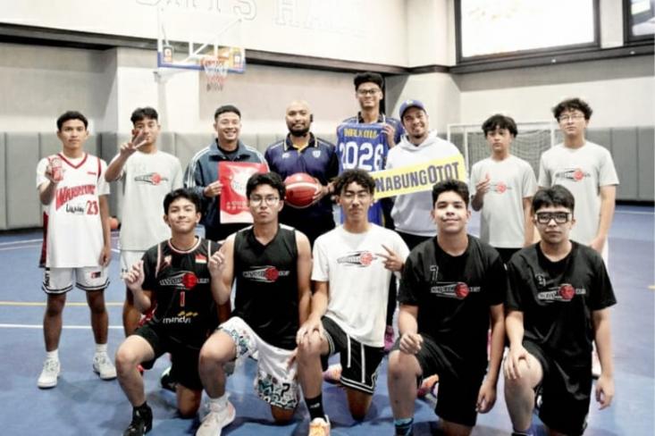 Kolaborasi dengan klub basket profesional Satya Wacana Salatiga, HiLo tekankan pentingnya kecukupan asupan protein yang didukung latihan beban terstruktur. Foto: Ist