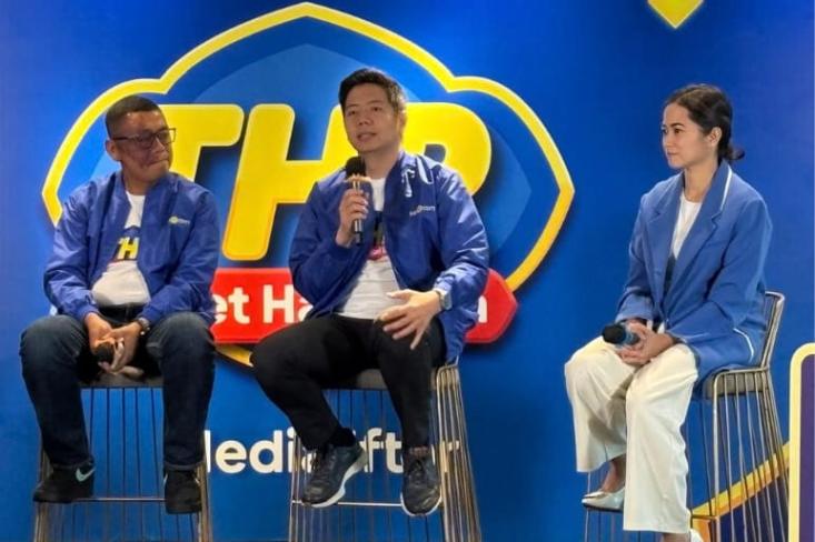 Ki-ka: Andi Hendrawan (Director of Transportation tiketcom), Gaery Undarsa (Co-Founder & Chief Marketing Officer), dan Aliyah Natasya (Financial Educator). Foto: Novi