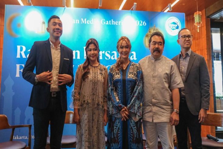 dr. Gia Pratama (dokter dan edukator kesehatan), Claudya Delliawan (Senior Brand Manager Frisian Flag Indonesia), Adam dan Inul (Figur Publik), Andrew F. Saputro (Corporate Affairs Director PT FFI) Foto: Efa