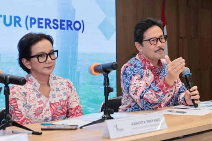 Ki-ka: Aradita Priyanti (Direktur Operasional dan Keuangan PT SMI) dan Reynaldi Hermansjah (Direktur Utama). Foto: Ist
