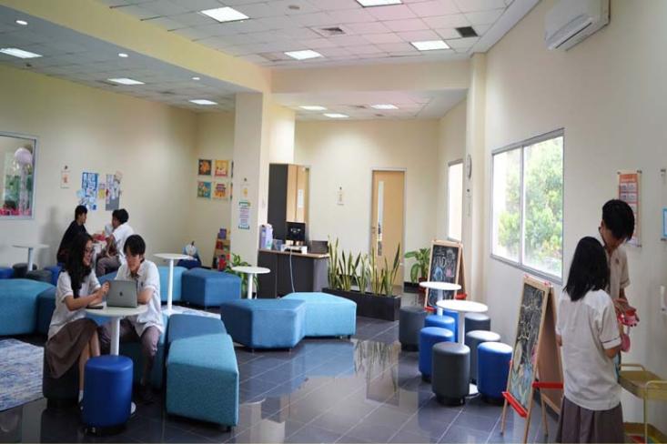 BINUS SCHOOL Serpong menghadirkan Wellbeing Center, sebuah ruang aman untuk bertumbuh dengan dukungan profesional, yang dirancang sebagai fasilitas terstruktur dan khusus guna mendukung perkembangan emosional, sosial, dan psikologis siswa (Foto : Ist