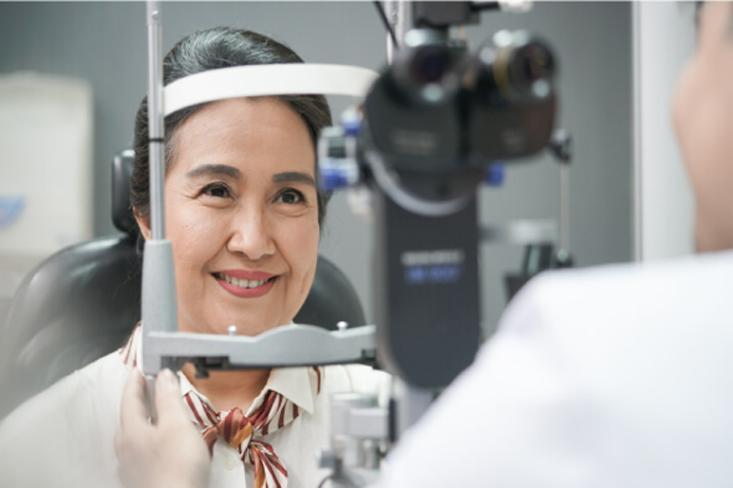 Katarak adalah kondisi dimana lensa mata yang seharusnya bening, menjadi keruh akibat penggumpalan protein. Foto: Ist