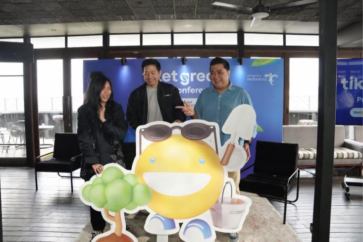 Ki-ka: Natasha Clairine-Director & Founder Rumah Atsiri Indonesia, Gaery Undarsa-Co-Founder & Chief Marketing Officer tiket.com, dan Eduard Rudolf Pangkerego-Chief Operating Officer Artotel Group. Foto: Ist