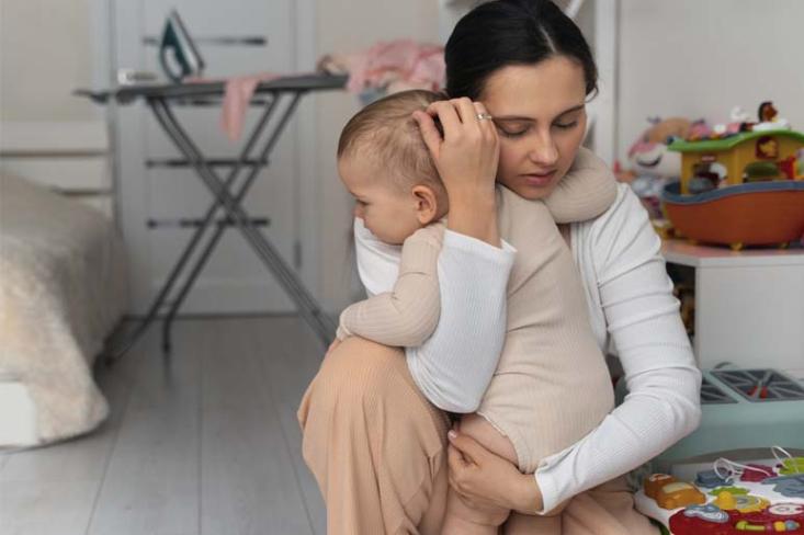 Suara hati atau pengamatan seorang ibu sebenarnya adalah instrumen medis paling awal dalam kehidupan seorang anak (Foto : Freepik)