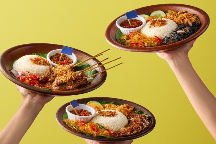Kolaborasi The People's Cafe dan Bu Rudy menghadirkan  tiga menu spesial, yakni Nasi Lidah Komplit, Nasi Cumi Hitam, dan Nasi Sate Kelapa yang sudah tersedia di seluruh gerai di Indonesia (Foto: Ist)