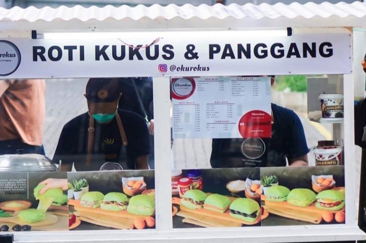Pada 2019, ide bisnis roti kukus ini muncul ketika sang istri yang sedang mengandung, mengidam roti kukus khas Bandung. Foto: Ist